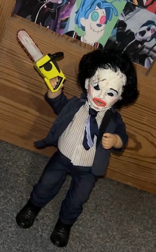 Leatherface texas chainsaw - leatherface,