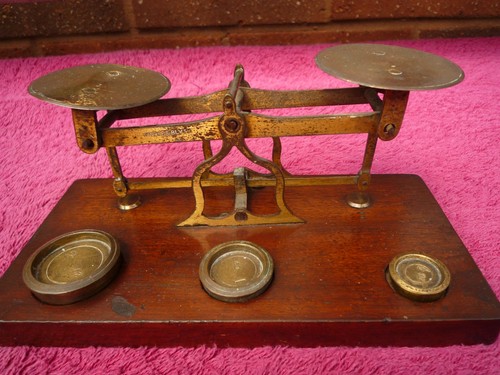 Antique set brass - of, windle