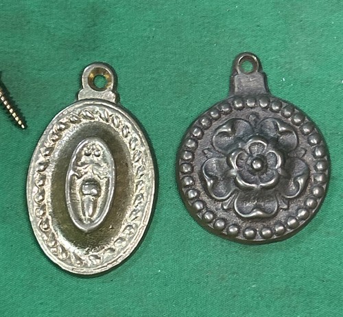 Two antique bed - two, hole