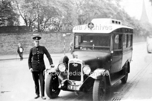 Uuu 109 uniformed driver with - driver,
