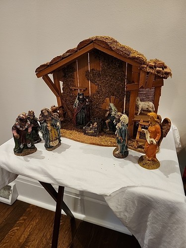 Vintage nativity figures set - nativity,