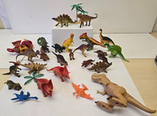 Mixed Dinosaur Figures •