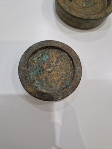 Vintage round brass 1lb one - brass,