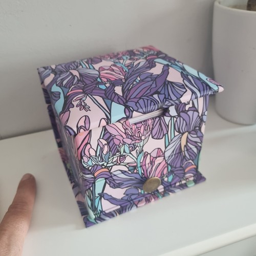 The gifted stationery - the, cube