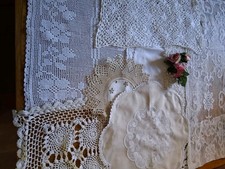 JOB LOT OF 10 VINTAGE BEIGE AND WHITE CROCHET TABLE DOILIES ,CENTER/MATS.