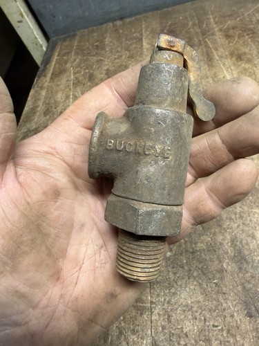 Antique tractor hit miss - antique, &