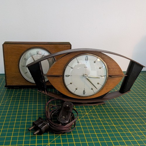 Two vintage metamec mcm - (x2),