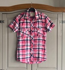 Abercrombie & Fitch, Small