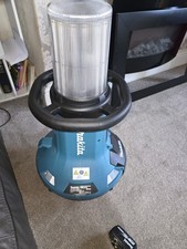 Makita DML810/2 18V LXT Li‑Ion Cordless Self Righting 5500 Lumen LED Site Light 