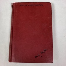 Five On a Hike Together - Enid