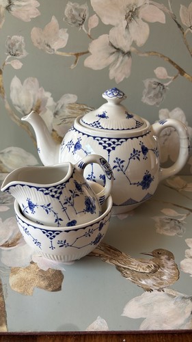 Masons blue white denmark - &,