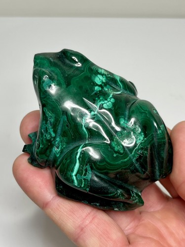 Malachite frog carving - frog,