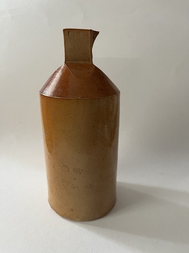 Doulton church warden - &,