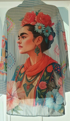 Frida kahlo graphic print - frida,