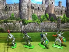 VINTAGE BRITAINS DEETAIL KNIGHTS Made in England 1971