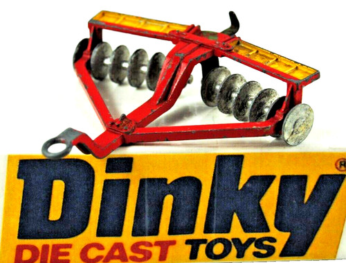 Dinky 322 towing - towing, harrow