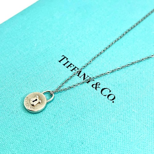 Tiffany round lock - &,