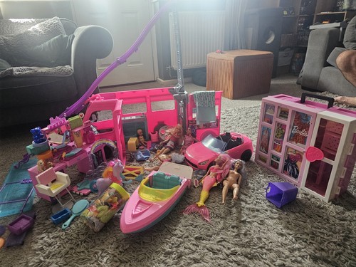 Huge job lot barbie - huge,