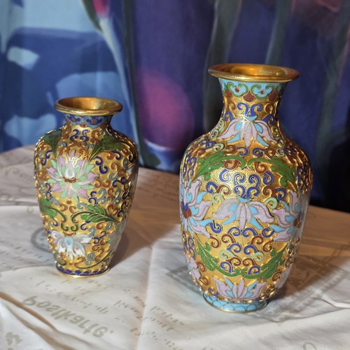 Pair vintage chinese - of,