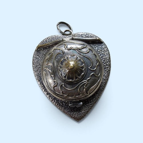 Antique art nouveau locket - locket, /