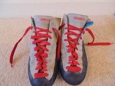 Vintage Boreal Fusion rock climbing boots/ shoes size 8