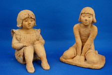 Rosetta CALLIGARIS Pair sculptures girls Terracotta 1996 Trieste unique pieces
