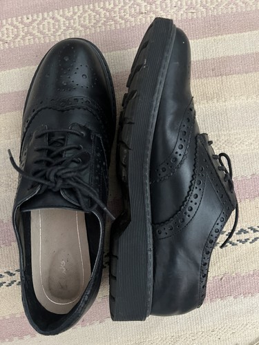 Clarks black leather - clarks, brogues