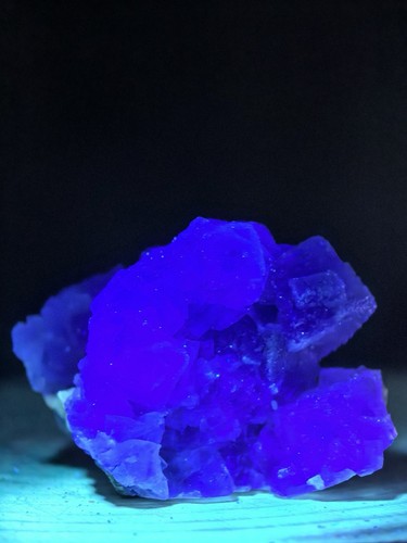 Fluorescent purple fluorite - purple,