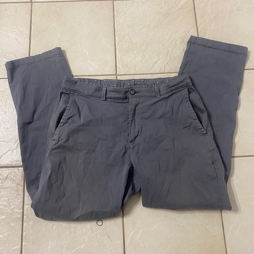 Row men flat - row, chinos