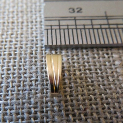 Medium 14k solid gold - solid,