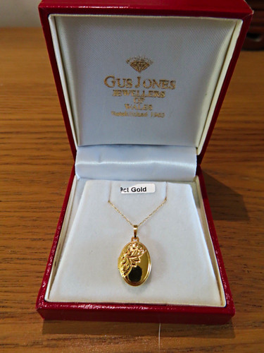 9ct yellow gold - gold, photo