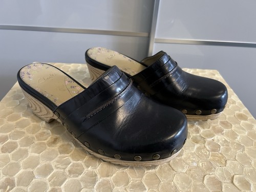 Clarks black leather studded - black,