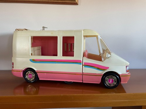Barbie camper golden - barbie, dream