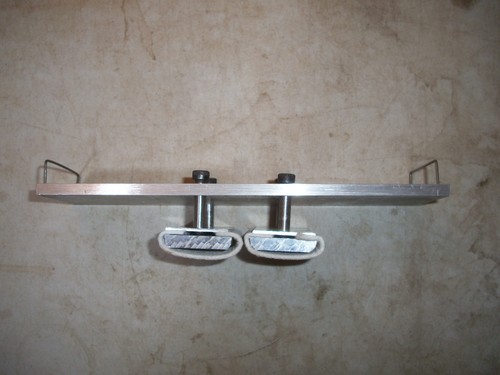 Track cleaning gauge - track,