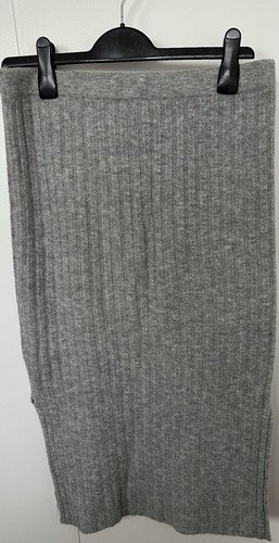 Red herring grey - grey, pencil