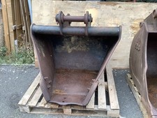 Trapezoidal Bucket for 13-Tonne Machine