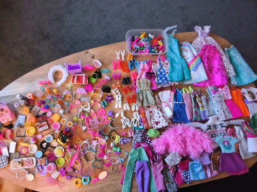 Barbie massive bundle - barbie,