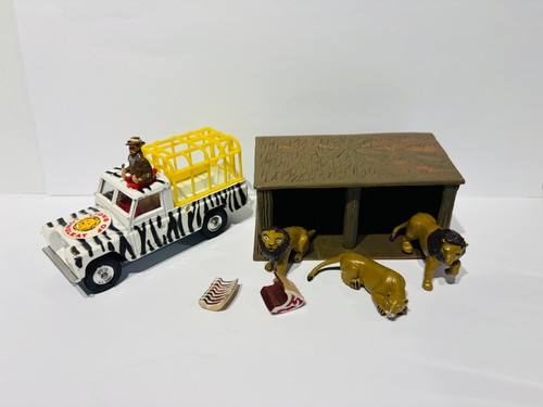 Corgi toys gift set - toys, 8