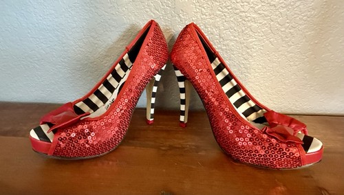 Iron fist red sequin - fist,