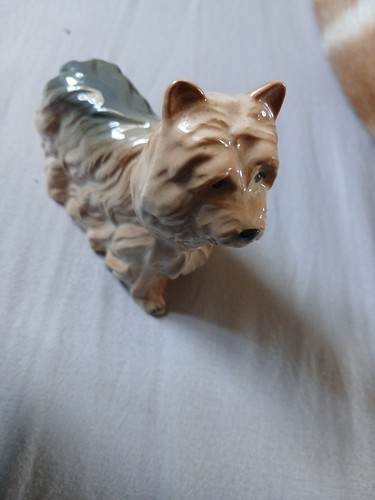 Beswick pottery dog no - beswick,