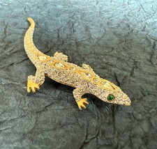 Swarovski S.A.L. Signed Gold Tone Clear Crystals Green Eyes Lizard Brooch READ