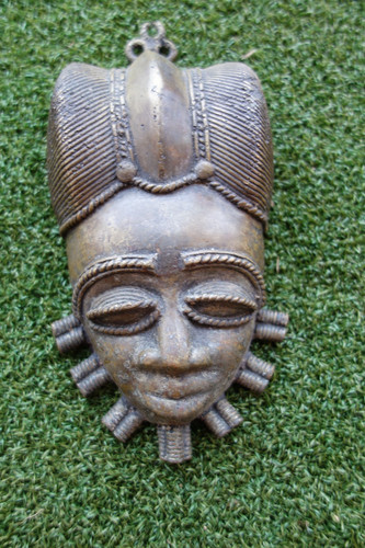 Benin bronze small - bronze,