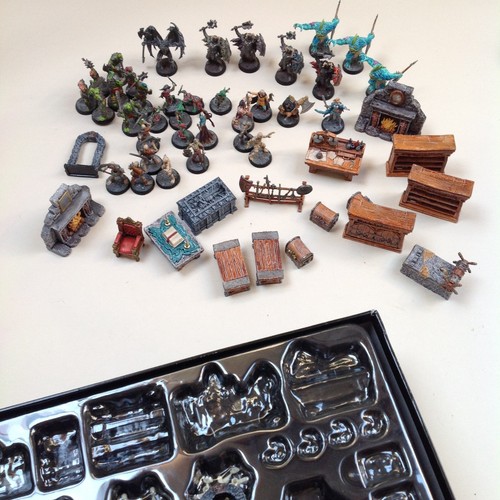 Heroquest board game system - game,