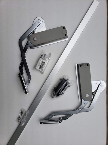 Vertical swing lift - swing, up
