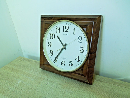 Seiko quartz wall clock - quartz,