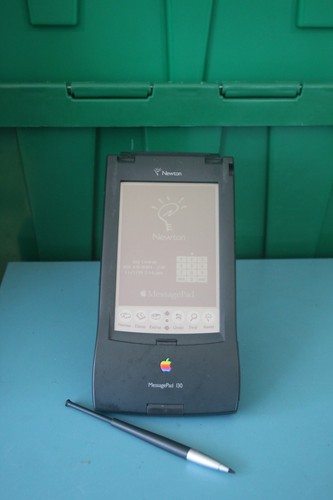 Apple newton message pad - apple,