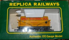 REPLICA RAILWAYS 13801 SHELL ELECTRICAL OILS TANK WAGON OO GAUGE