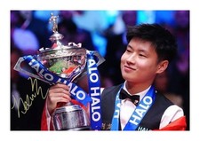 Zhao Xintong Signed Autograph