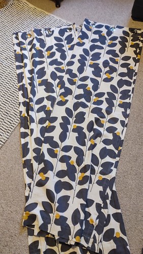 Dunelm pair curtains - pair,