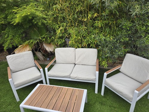 Aluminium garden furniture set